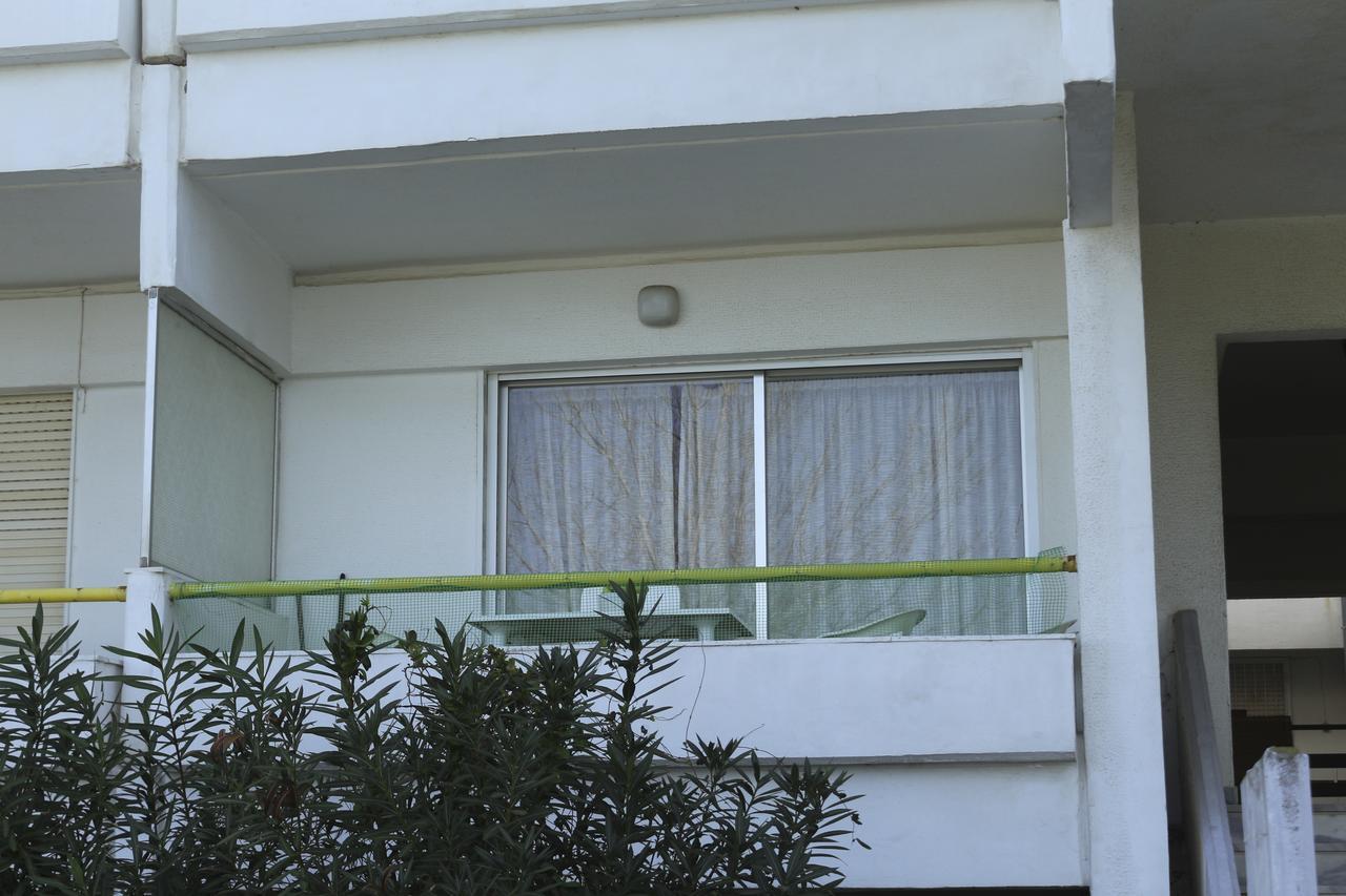Holiday Home By The Sea Nea Poteidaia Exterior photo